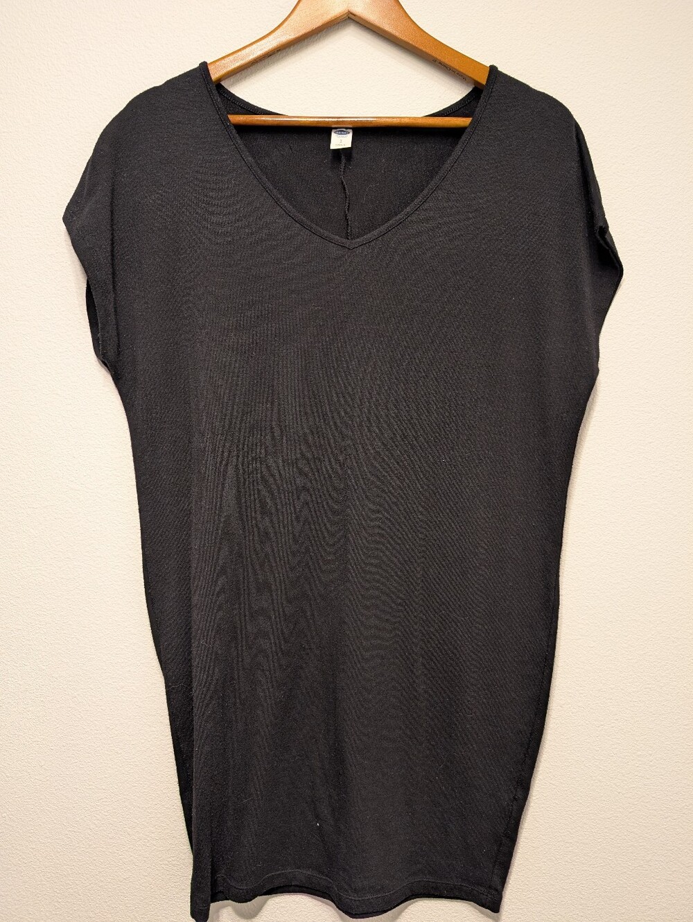 Women’s Black V-Neck Short Sleeve Midi TShirt Dress